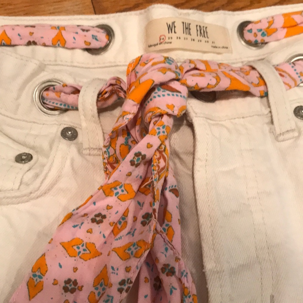 Last chance this week-Free People White cutoff sashed denim shorts - Picture 2 of 4